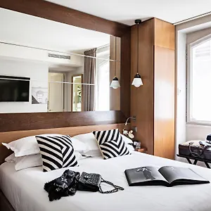 Elysées, An Ihg 4*, Parigi Francia